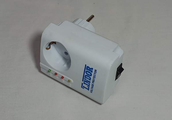 محافظ برق لیندور + 2 سال گارانتی